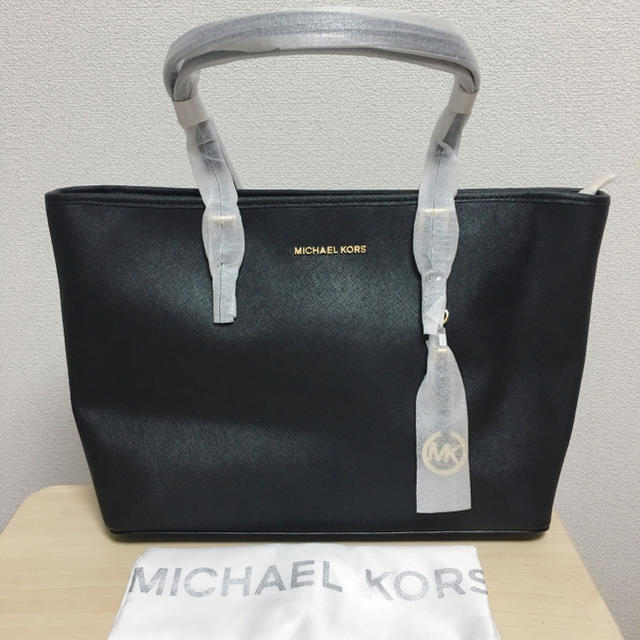 Michael Kors(マイケルコース)のMichael Kors マイケルコース 大容量 トートバッグ レディースのバッグ(トートバッグ)の商品写真