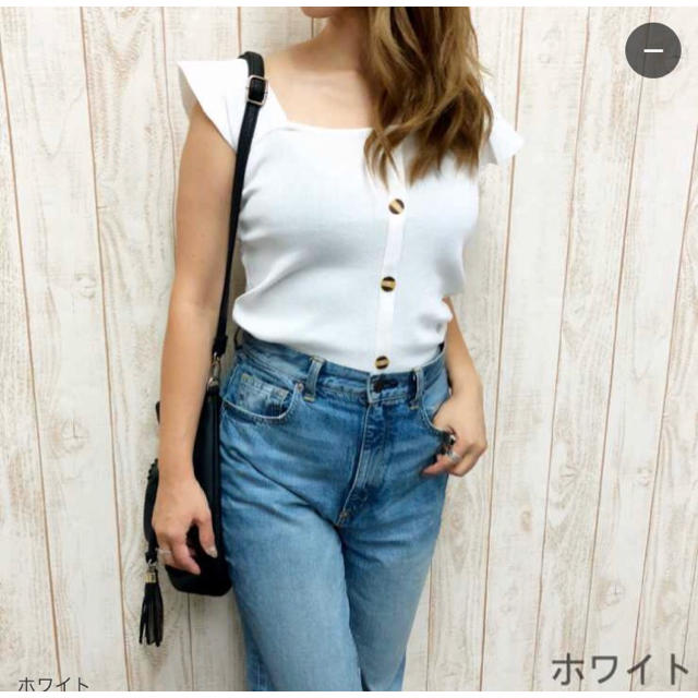 ANAP(アナップ)の新品未使用♡ANAP トップス Tシャツ タンクトップ 白 ボタン ハイウエスト レディースのトップス(Tシャツ(半袖/袖なし))の商品写真