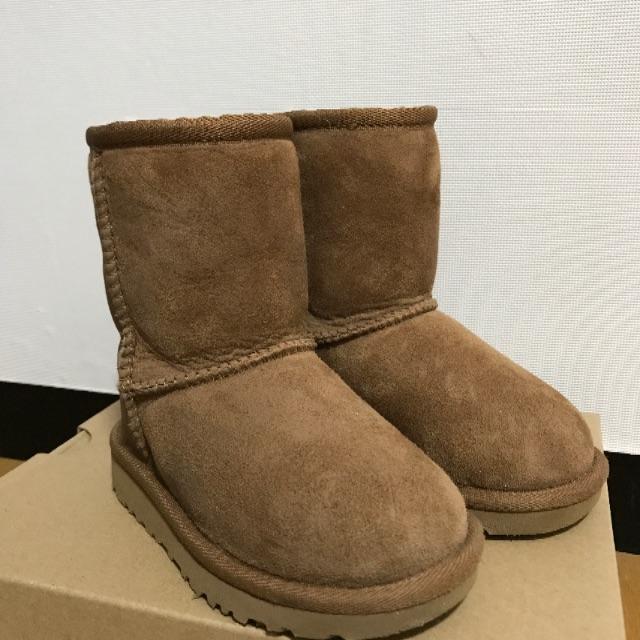 UGG(アグ)のみっちーさん専用,UGG,クラッシック,15cm キッズ/ベビー/マタニティのキッズ靴/シューズ(15cm~)(ブーツ)の商品写真