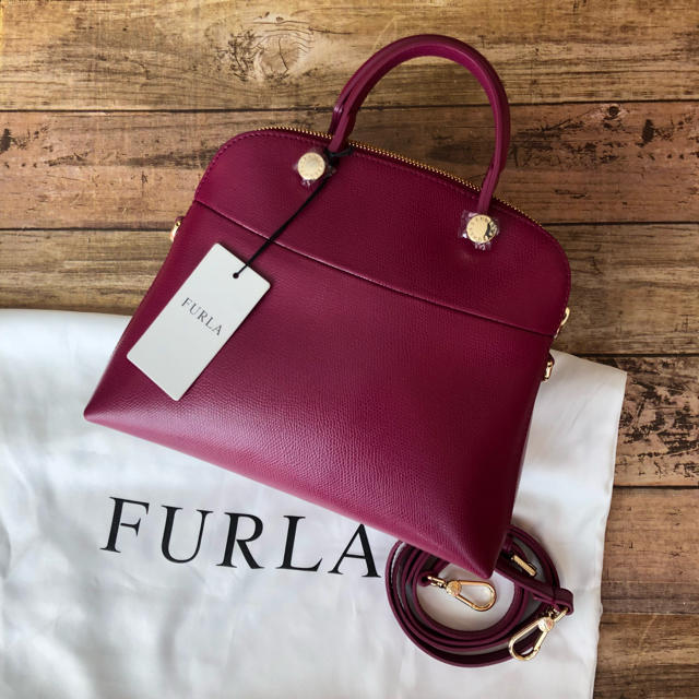 新品 FURLA フルラ パイパー アマレーナ 希少カラー ！！