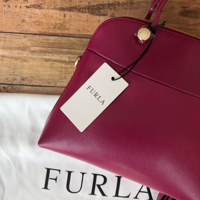 新品 FURLA フルラ パイパー アマレーナ 希少カラー ！！