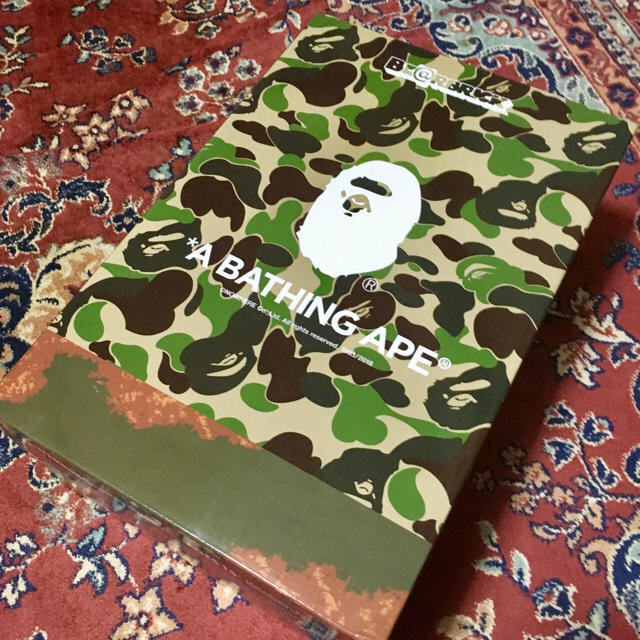 A BATHING APE(アベイシングエイプ)のREADYMADE  x  A BATHING APE BE@RBRICK  エンタメ/ホビーのフィギュア(その他)の商品写真