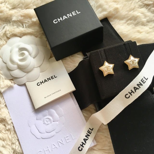 CHANEL - 新品♡CHANEL【レシートあり】シャネル 星 ピアス スター ゴールド パールの通販 by Monica. SHOP