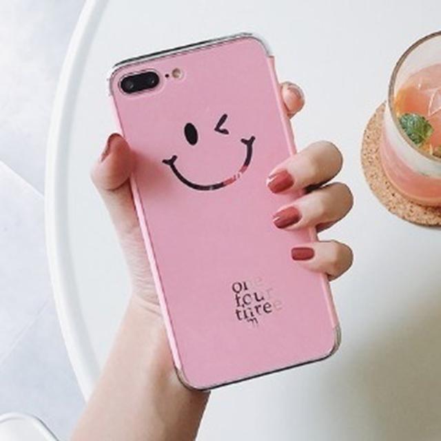 スマイル ミラー iPhone スマホケース ニコちゃん 黒 ピンクの通販 by BOW's shop|ラクマ スマイル ミラー iPhone スマホケース ニコちゃん 黒 ピンクの通販 by BOW's shop|ラクマ