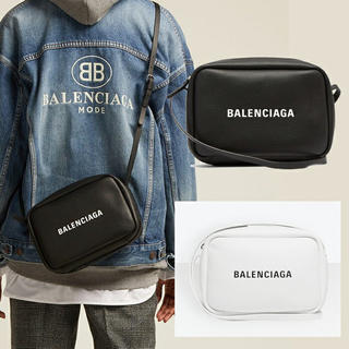 Balenciaga - balenciaga カメラバッグの通販 by saaaaa111's shop ...