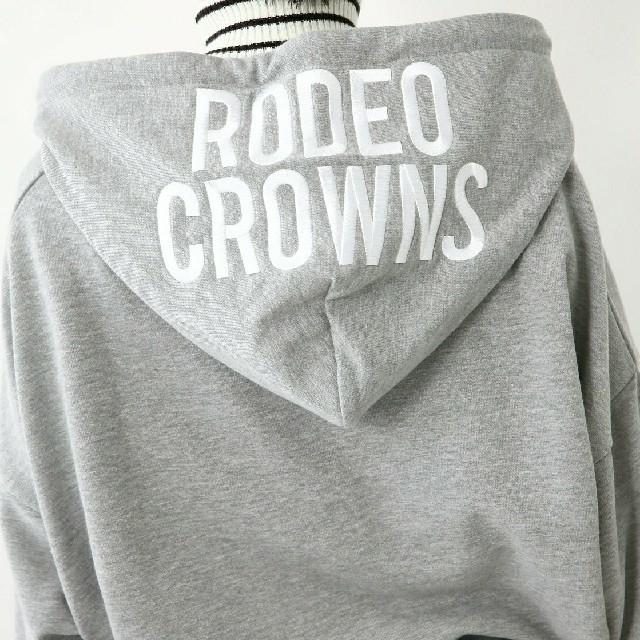 RODEO CROWNS WIDE BOWL(ロデオクラウンズワイドボウル)の今期新作✩RODEO CROWNS✩RCWB✩ルーズジップパーカー レディースのトップス(パーカー)の商品写真