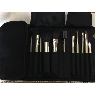 アムウェイ(Amway)のArtistry メイクポーチ&ブラシセット 未使用品(その他)