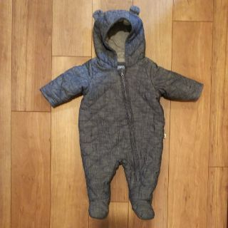 ベビーギャップ(babyGAP)の美品 BABYGAP  ベビーギャップ くま耳デニム 防寒着60 ジャンプスーツ(ジャケット/コート)