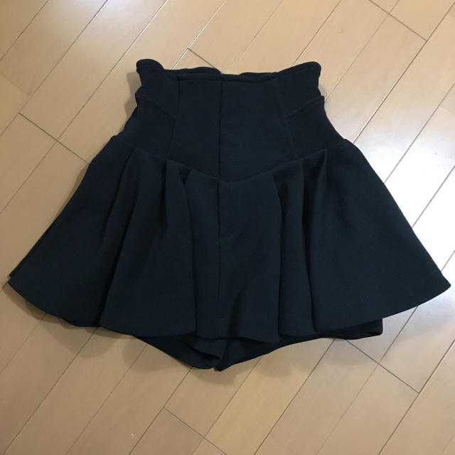 SNIDEL(スナイデル)のsnidel ショーパン付きスカート ブラック レディースのスカート(ミニスカート)の商品写真