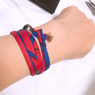 エルメス プティアッシュ シルクブレスレット ドゥブルトゥール