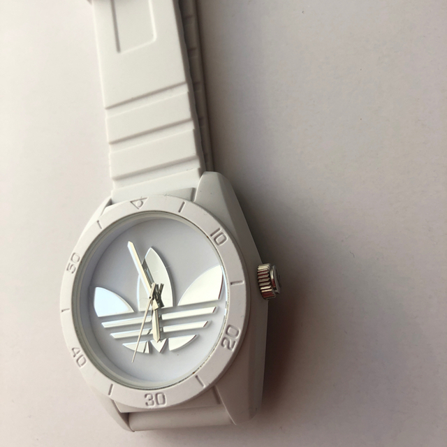 adidas(アディダス)のアディダス時計 電池切れ レディースのファッション小物(腕時計)の商品写真