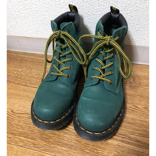 Dr.Martens(ドクターマーチン)のアサト様  専用出品   11/31までお取り置き レディースの靴/シューズ(ブーツ)の商品写真