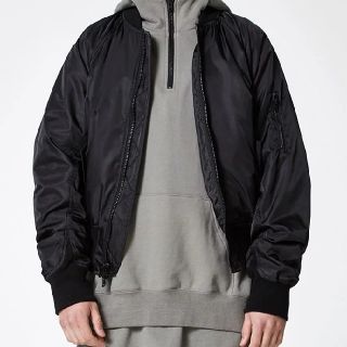 フィアオブゴッド(FEAR OF GOD)のFOGエッセンシャル　ボンバージャケット(フライトジャケット)