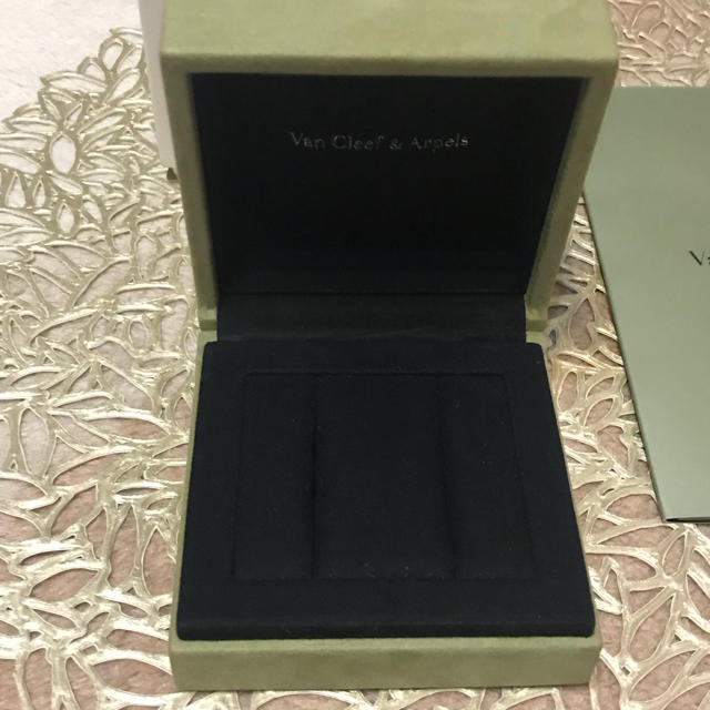 Van Cleef & Arpels - ヴァンクリーフアンドアーペル ジュエリー Van Cleef & Arpels - ヴァンクリーフアンドアーペル ジュエリー