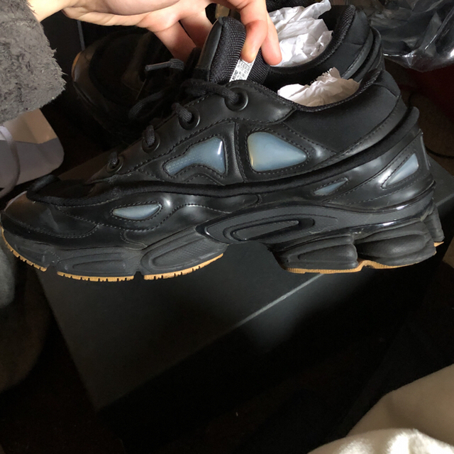 RAF SIMONS OZWEEGO スニーカー 1