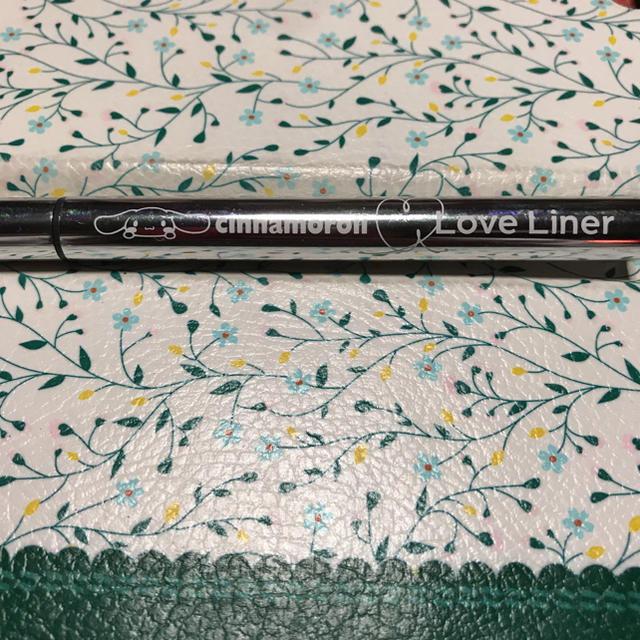 サンリオ(サンリオ)のLove Liner アイライナー コスメ/美容のベースメイク/化粧品(アイライナー)の商品写真