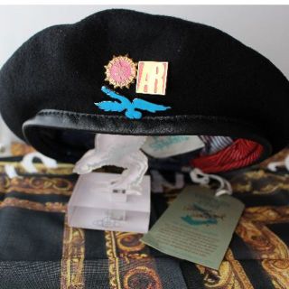 ヴィヴィアンウエストウッド(Vivienne Westwood)の新品　ヴィヴィアン　限定Beret 　ピンズ　ブラック(ハンチング/ベレー帽)