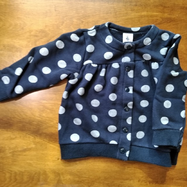 PETIT BATEAU(プチバトー)の最終セール　86　24Ｍ　ドットブルゾン キッズ/ベビー/マタニティのベビー服(~85cm)(ジャケット/コート)の商品写真