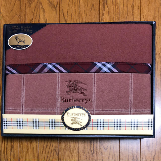 BURBERRY(バーバリー)の新品 未使用  バーバリー 純毛毛布 インテリア/住まい/日用品の寝具(毛布)の商品写真