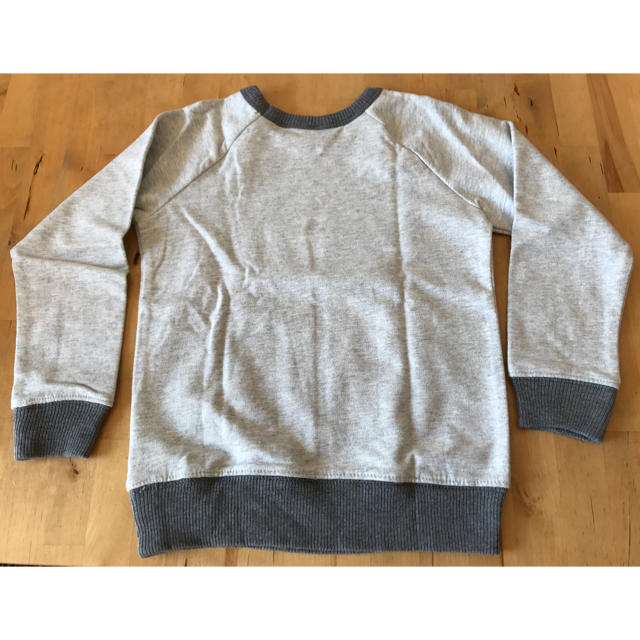 GAP(ギャップ)の【新品】＊Gap＊トレーナー <110（120）> キッズ/ベビー/マタニティのキッズ服男の子用(90cm~)(Tシャツ/カットソー)の商品写真