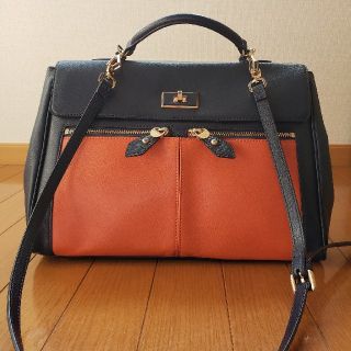 チャールズアンドキース(Charles and Keith)のCHARLES&KEITH チャールズ&キース　ショルダーバッグ(ショルダーバッグ)