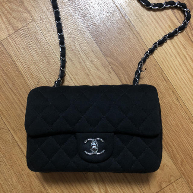 CHANEL(シャネル)のCHANEL チェーン布タイプ レディースのバッグ(ショルダーバッグ)の商品写真