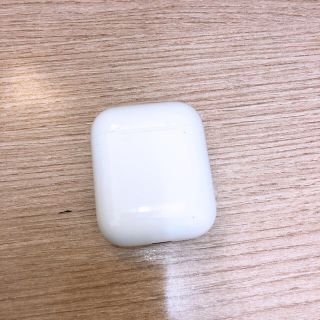 アップル(Apple)のairpods 充電ケースのみ(ヘッドフォン/イヤフォン)