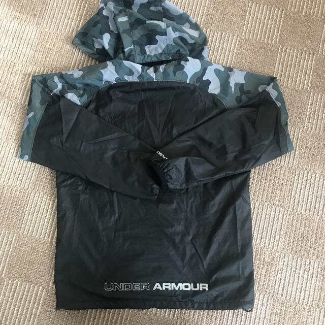 UNDER ARMOUR(アンダーアーマー)のサリー様専用　アンダーアーマー上着 140cm キッズ/ベビー/マタニティのキッズ服男の子用(90cm~)(ジャケット/上着)の商品写真