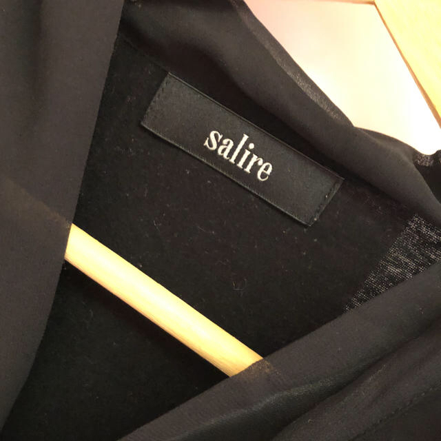 salire(サリア)の《senar様専用》salire〈サリア〉トップス+手袋 レディースのトップス(シャツ/ブラウス(長袖/七分))の商品写真