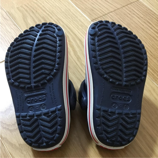 crocs(クロックス)のクロックス キッズ １３センチ キッズ/ベビー/マタニティのベビー靴/シューズ(~14cm)(サンダル)の商品写真