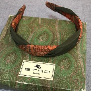 エトロ(ETRO)の『未使用品』エトロ❤︎カチューシャ(カチューシャ)