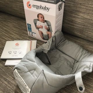 エルゴベビー(Ergobaby)のエルゴ インファントインサート3 (抱っこひも/おんぶひも)