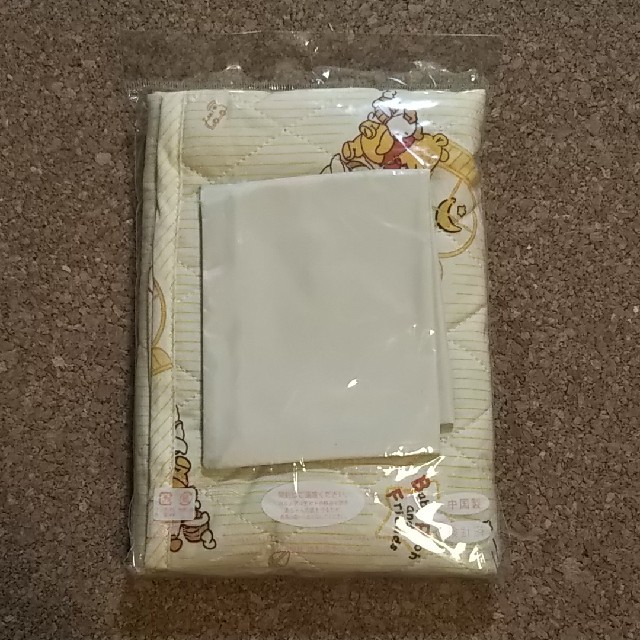 西松屋(ニシマツヤ)の新品 防水おむつ替えシート キッズ/ベビー/マタニティのおむつ/トイレ用品(おむつ替えマット)の商品写真