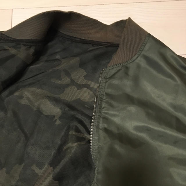 w closet(ダブルクローゼット)のw closet リバーシブル MA-1 迷彩 レディースのジャケット/アウター(ミリタリージャケット)の商品写真