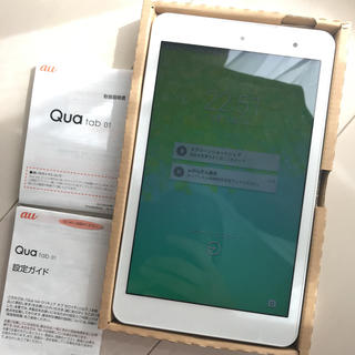 キョウセラ(京セラ)のタブレット Qua tab 01 ほぼ新品(タブレット)