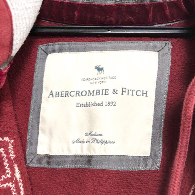Abercrombie&Fitch(アバクロンビーアンドフィッチ)のA&F アバクロンビー&フィッチ パーカー 赤 Mサイズ メンズのトップス(パーカー)の商品写真