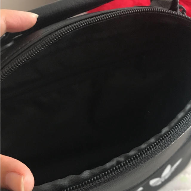 adidas ショルダーバッグ 1