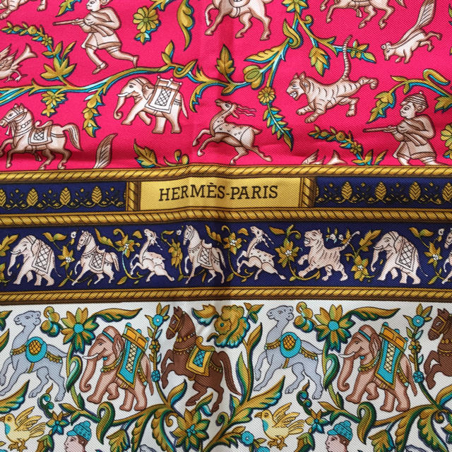Hermes(エルメス)のHERMES エルメス スカーフ カレ90 インドの狩猟 美品 レディースのファッション小物(バンダナ/スカーフ)の商品写真