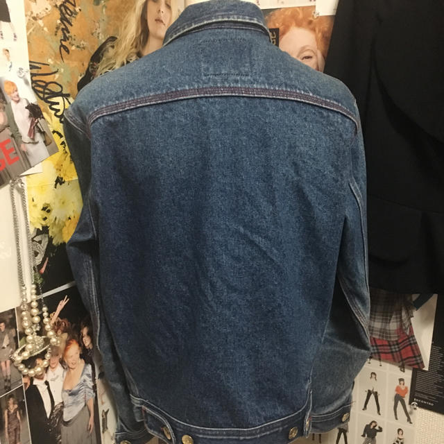 Vivienne Westwood(ヴィヴィアンウエストウッド)のヴィヴィアンウエストウッド デニムジャケット レディースのジャケット/アウター(Gジャン/デニムジャケット)の商品写真