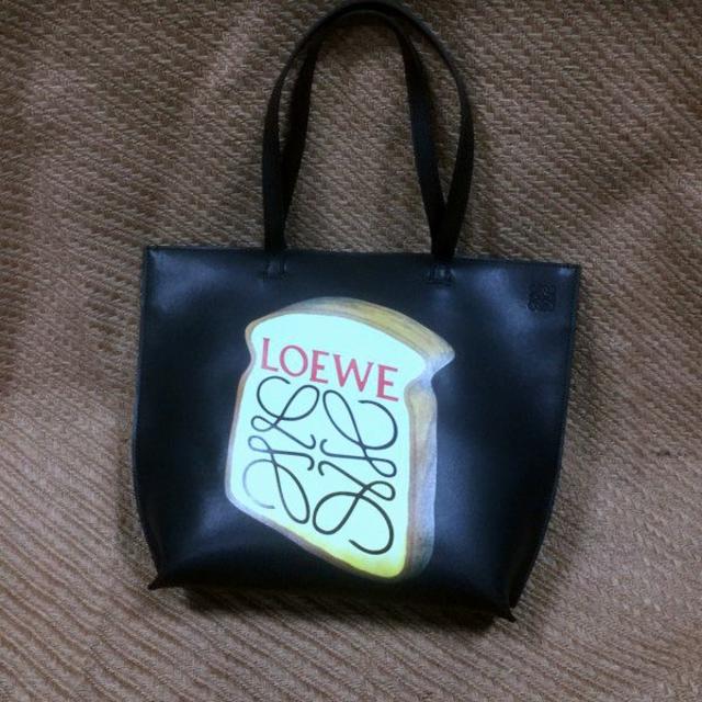 LOEWE(ロエベ)のロエベ　トースト　トートバッグ メンズのバッグ(トートバッグ)の商品写真