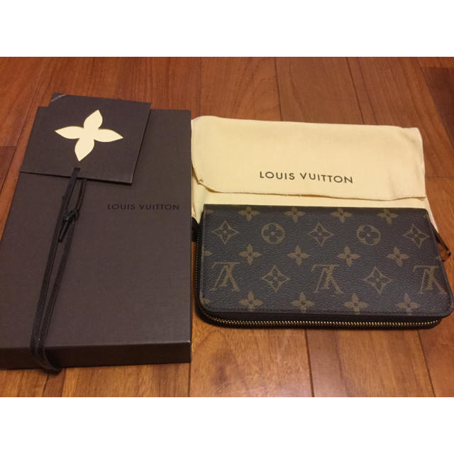 ファッションデザイナー LOUIS VUITTON - 【ミー】正規品 ルイ