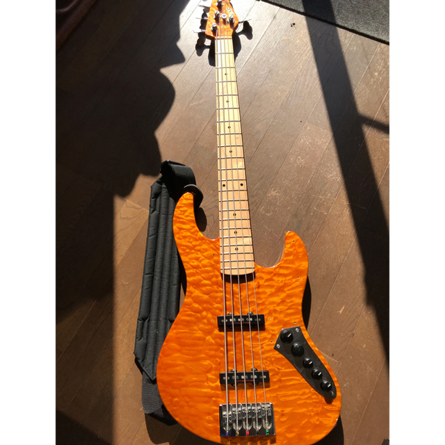 ESP(イーエスピー)のESP AMAZE CTM5 5弦 美品 アメイズ 楽器のベース(エレキベース)の商品写真