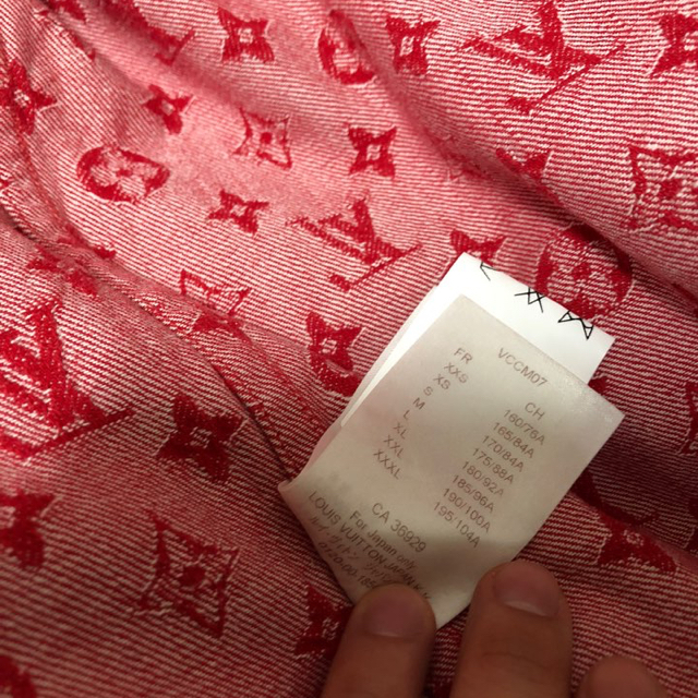 Supreme × Louis Vuittonの通販 by にゃろう's shop|シュプリームなら アウトレット品 ルイスCh様 専用 美容液
