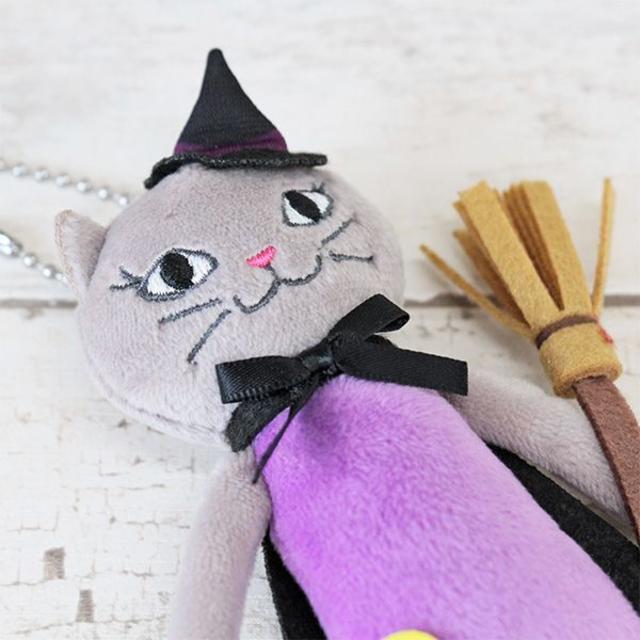 KALDI(カルディ)の新品☆ KALDI（カルディ）ハロウィンくたくたネコちゃん マスコット エンタメ/ホビーのおもちゃ/ぬいぐるみ(ぬいぐるみ)の商品写真