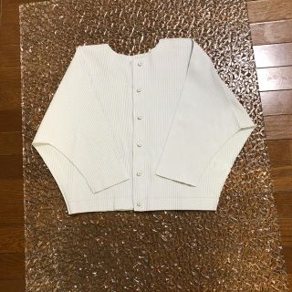 イッセイミヤケ(ISSEY MIYAKE)のイッセイミヤケ  me(カーディガン)