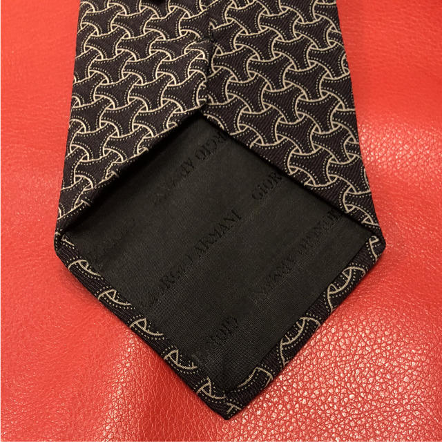 Armani(アルマーニ)のジョルジオ・アルマーニ ネクタイ 伊製 幾何学調 メンズのファッション小物(ネクタイ)の商品写真