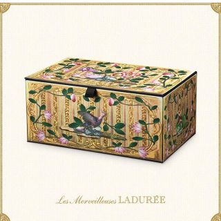 レメルヴェイユーズラデュレ(Les Merveilleuses LADUREE)の最終値下げ❤︎ラデュレ クリスマス 限定 メイクアップボックス(その他)