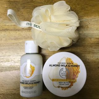 ザボディショップ(THE BODY SHOP)のY様専用ボディバターのみザ・ボディショップ アーモンドミルク ハニー(ボディクリーム)