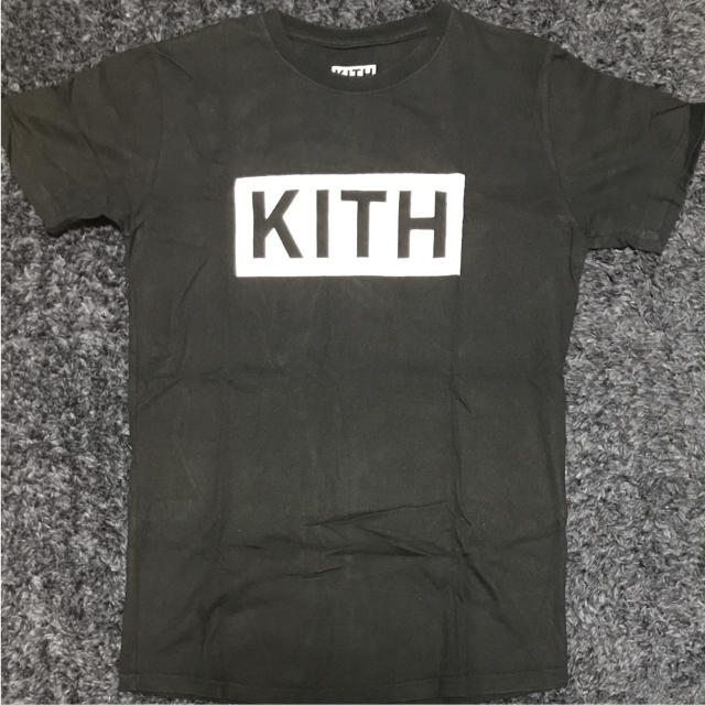 KITH ボックスロゴTシャツ