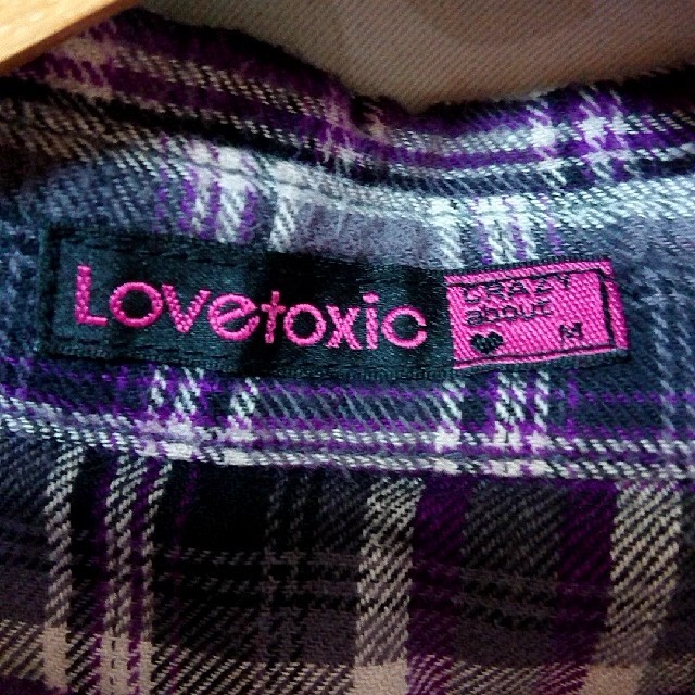 lovetoxic(ラブトキシック)のラブトキシャツ キッズ/ベビー/マタニティのキッズ服女の子用(90cm~)(ブラウス)の商品写真